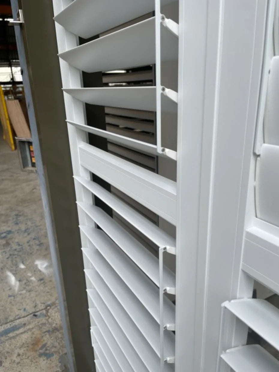 Aluminum Plantation Shutter Aluminum Louver Bi-fold and Sliding Window