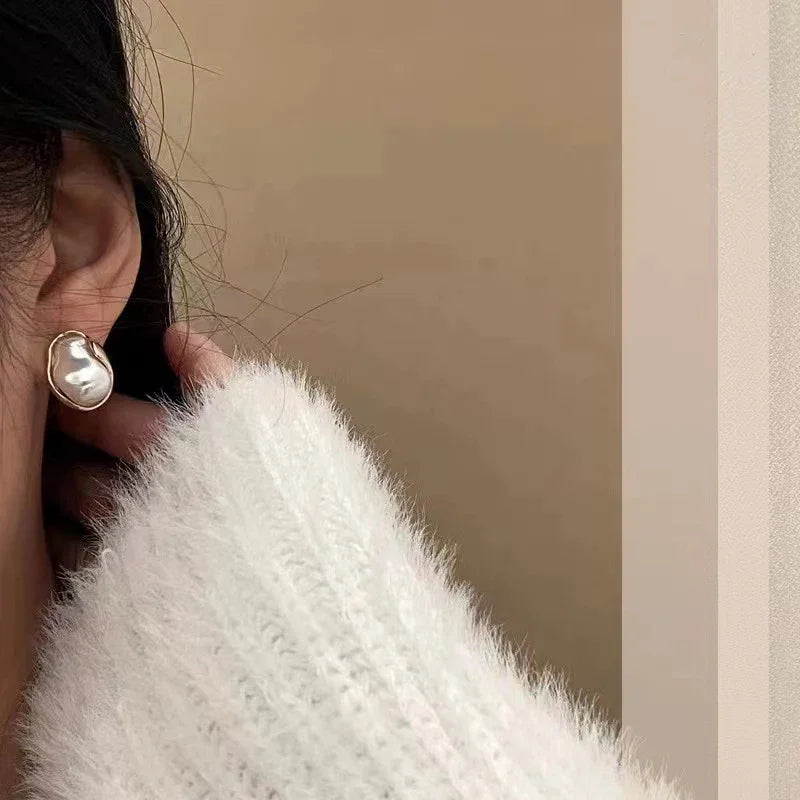 2024 New Fashion Metal Irregular Pearl Stud Earrings For Women Elegant