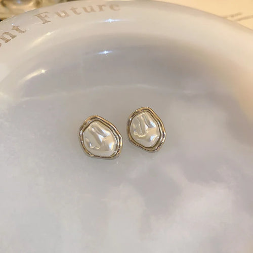 2024 New Fashion Metal Irregular Pearl Stud Earrings For Women Elegant