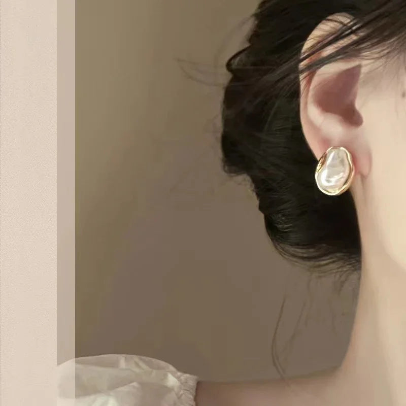 2024 New Fashion Metal Irregular Pearl Stud Earrings For Women Elegant