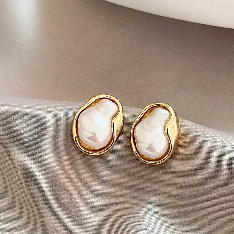2024 New Fashion Metal Irregular Pearl Stud Earrings For Women Elegant